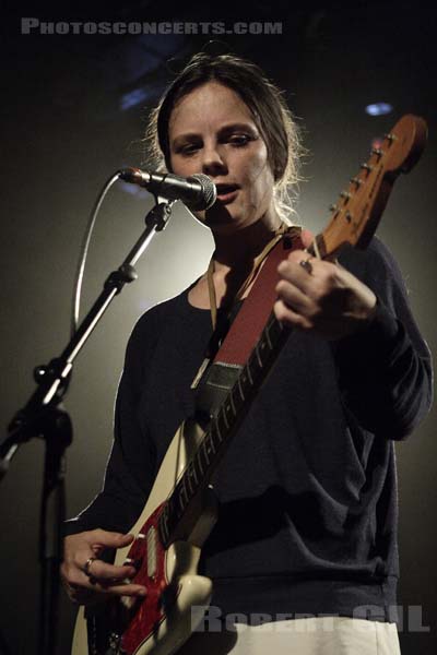 SCOUT NIBLETT - 2008-05-24 - PARIS - La Maroquinerie - Emma Louise Niblett